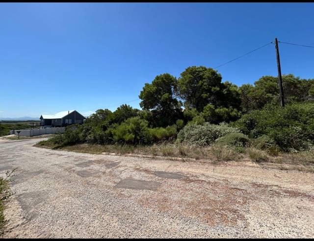 816M² VACANT LAND FOR SALE IN PARADISE BEACH
